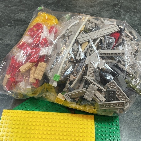Mega Bloks Micro Bricks building bricks assorted colors.  Approx 4 lb - Picture 2 of 5